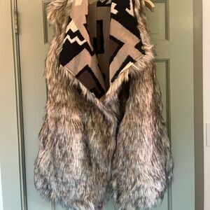 Tasha Polizzi Yosemite Vest, Size Medium